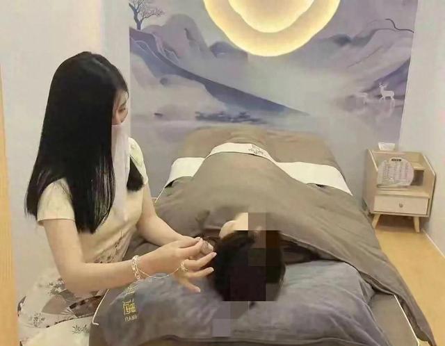 女子出差遭客户猥亵患精神障碍 企业冷漠引发关注