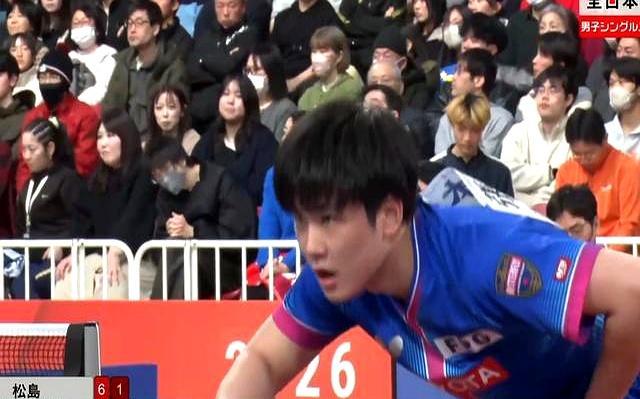 张本智和尴尬了!3比4遭松岛辉空逆转,对手使用王楚钦同款发球 新年目标受挫