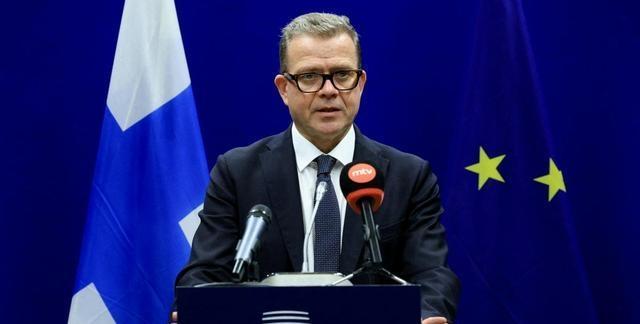 芬兰总理在北京街头散步 经济合作新信号