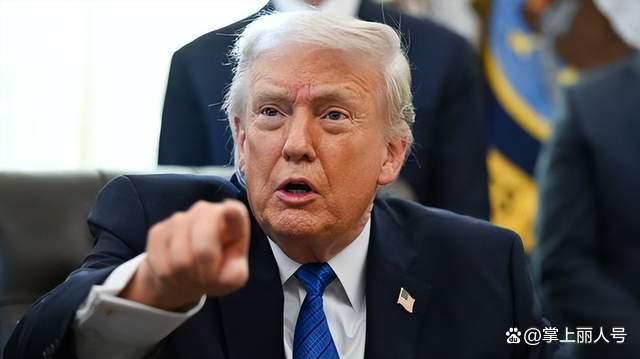 爱泼斯坦在厨房追逐女孩视频曝光 档案引发舆论风暴