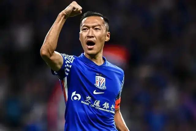 中超上海申花5-3大连英博 精彩对决点燃赛季序幕