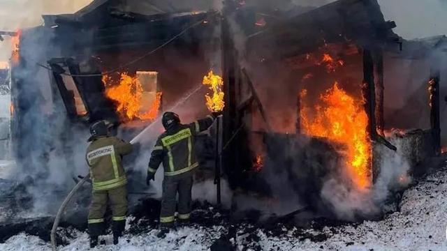 学者：俄乌战场进入“智能耗散战” 无人机改写战争规则