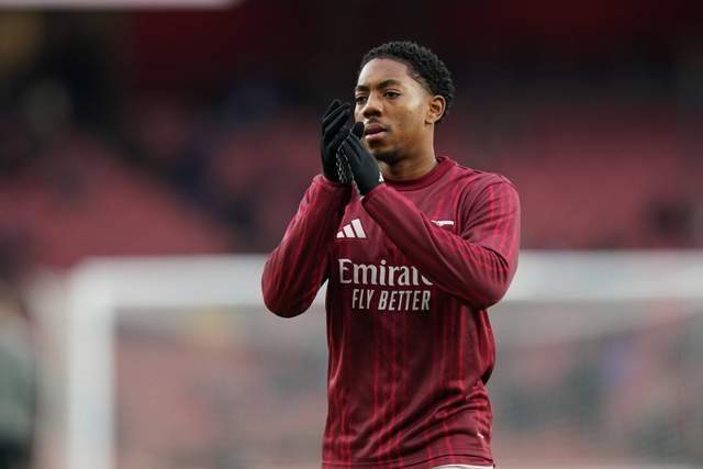 一日英超动向：帕尔默对蓝军不满想离开，阿森纳新人想去曼联 转会传闻四起