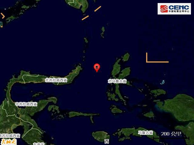 印尼马鲁古海峡发生7.4级地震 震源深度30公里
