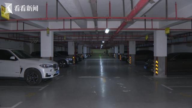 百户烂尾楼业主等了7年终拿房产证 七年等待终圆安居梦