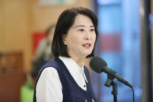 民进党节目竟公然侮辱民众党女性从政者，王鸿薇痛批“性平双标”