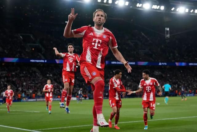 名宿：巴黎vs拜仁疯狂精彩伟大 进球盛宴创纪录