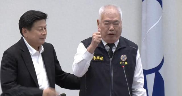 郑丽文回应季麟连言论争议 反击舆论围剿
