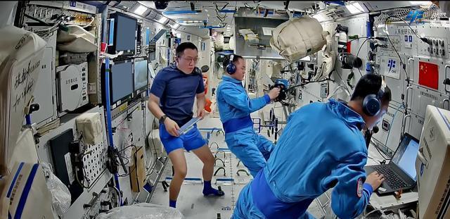 神舟二十一号乘组“太空出差”超180天