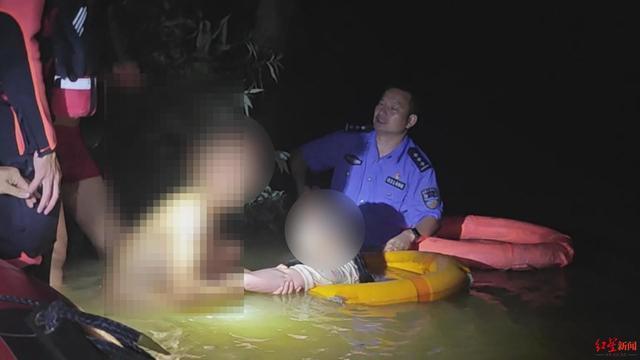 派出所副所長跳河救落水女子 激流中勇救群眾