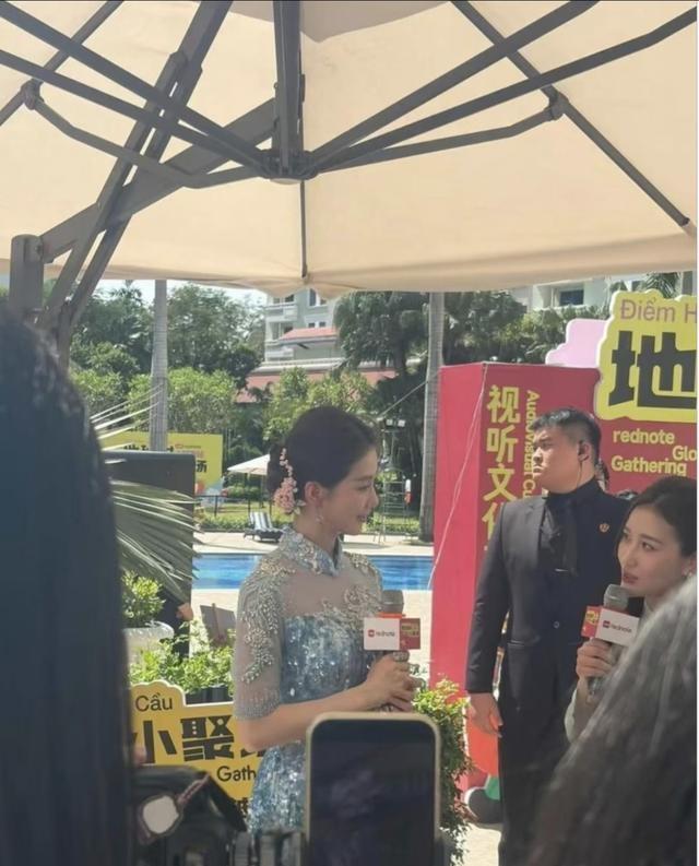 刘诗诗 热红温了还在问用的什么腮红 高温下的敬业与美丽代价
