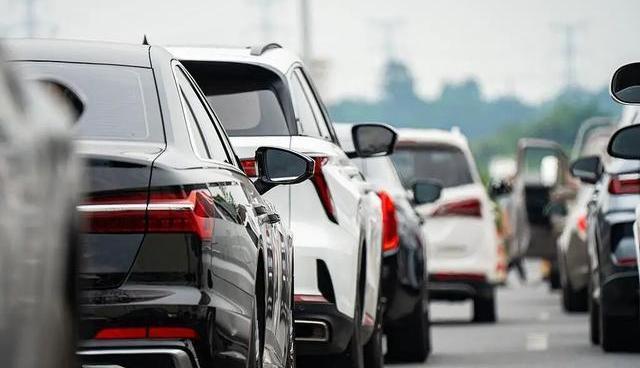 新能源車(chē)變胖讓老司機(jī)都犯愁 車(chē)身重量翻倍增長(zhǎng)