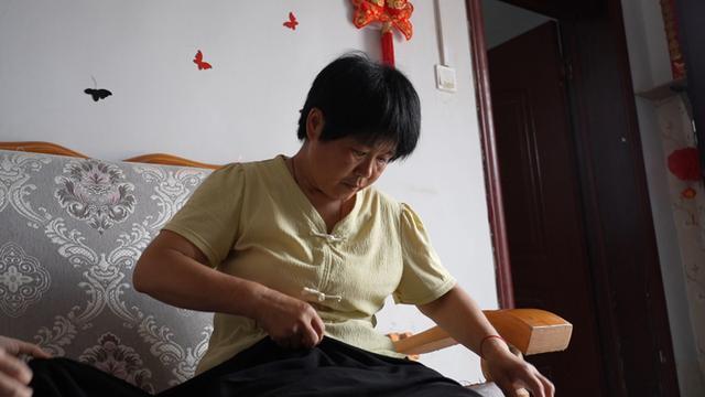 儿媳照顾婆婆35年获评“中国好人” 孝行感动乡邻