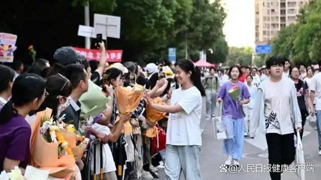 高考后“学过的都忘了”正常吗 考完就忘的心理效应