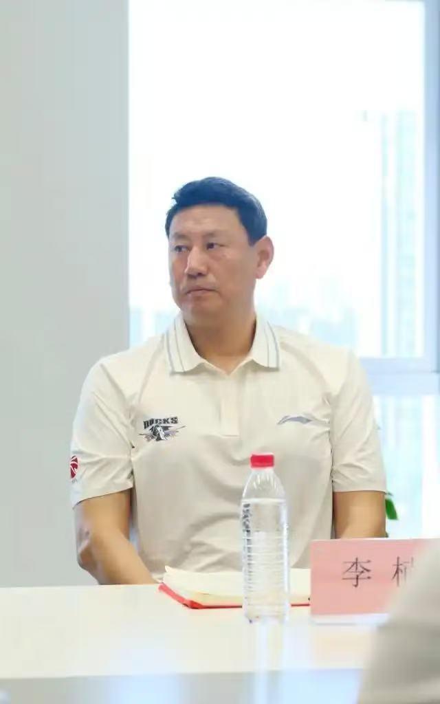 李楠出任北京男篮主教练