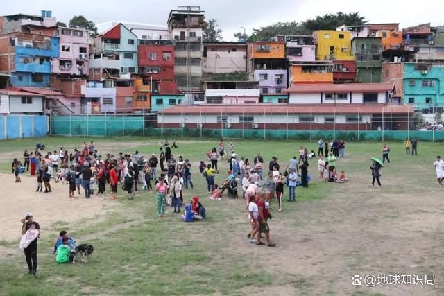 刚刚，罕见地震两连击，间隔不到40秒，死伤惨重 地球知识局 灾区面临严峻挑战