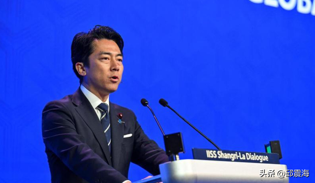 美国环太军演演练击沉大型舰艇，中俄家门口演习反潜防空反导 展示实力回应挑衅