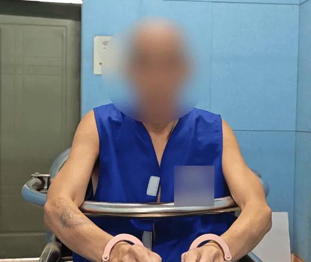 命案逃犯躲进深山21年活得像野人