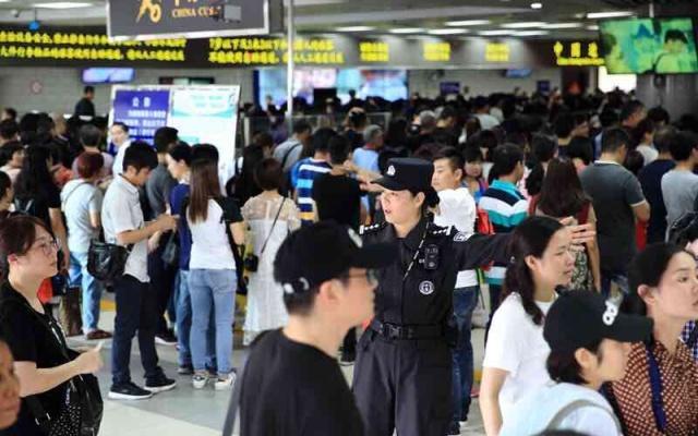 “请3休13”的中国人,挤满了全世界的机场 中秋出游热潮再现