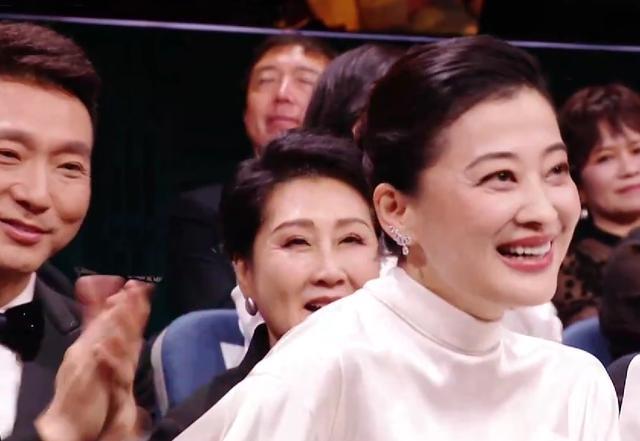 宋佳金虎睨后 实力与柔和并存