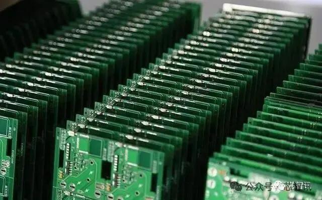美国对PCB下手了