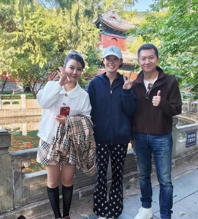 长大了也逃不过红果果绿泡泡 荧幕美好成现实