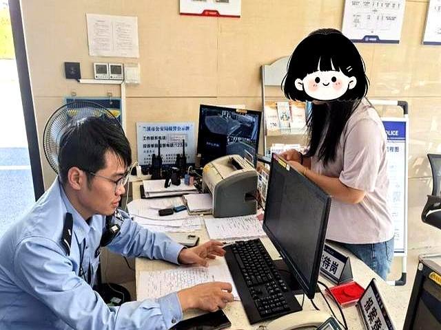 女子银行卡被多次扣钱不知情 免密支付暗藏风险