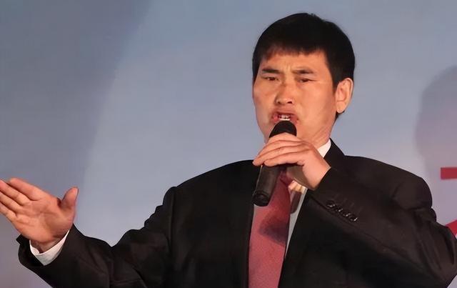 媒体:“劣迹艺人”标签岂能随便贴 举报与取消演出的灰色地带