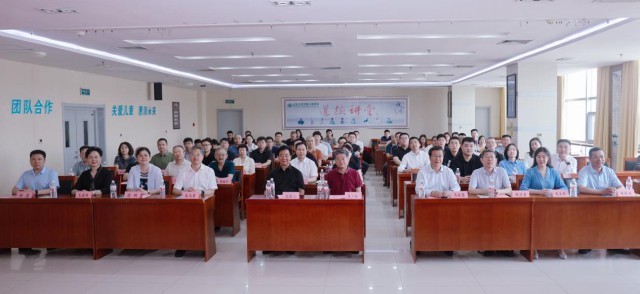 山东省乡村振兴基金会·天使健康专项基金“儿童健康救助关爱基金”2025年捐赠表彰大会在山东大学附属儿童医院举行