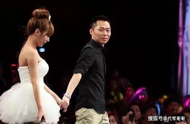 13年前，“宁愿坐在宝马车里哭”的拜金女马诺，如今35岁嫁入豪门了吗？