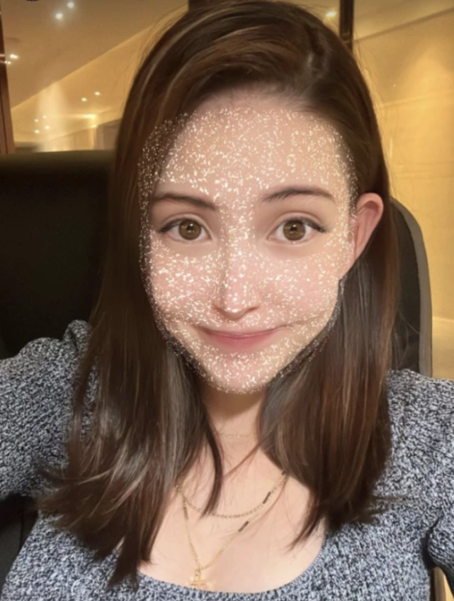 昆凌孕期与好友小聚发福明显一圈孕肚超抢镜2