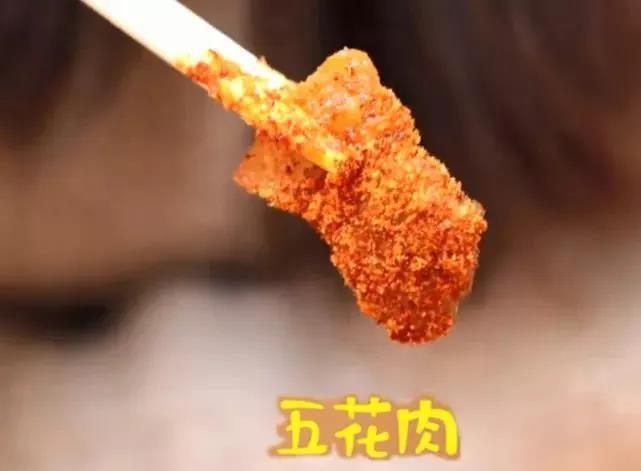 火爆成都20年的甜不辣，藏于深巷不好找，想吃还得排队一小时
