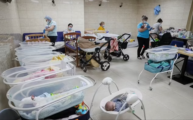 触目惊心：乌克兰地下室挤满了..新生儿