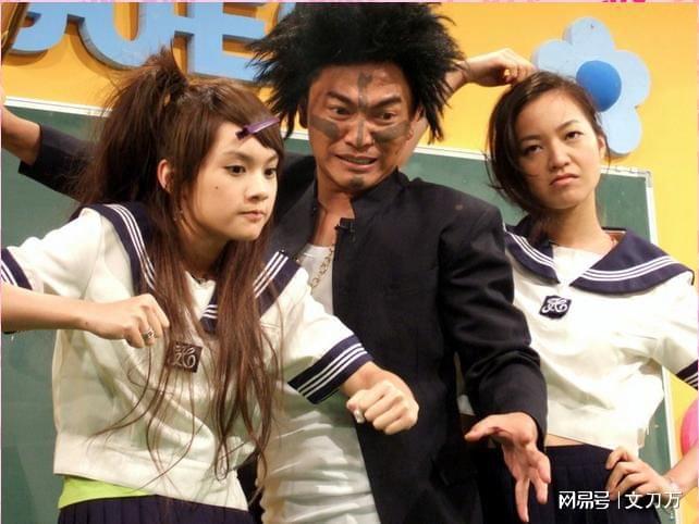 小天后陷父子包养丑闻 被曝床上功夫好下面很紧