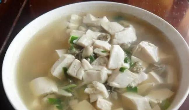 一碗汤喝出健康，平菇豆腐最省钱，体重却悄悄降下来