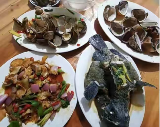 “4个菜1500块”是明码标价还是漫天要价？北海整体名声弄坏了