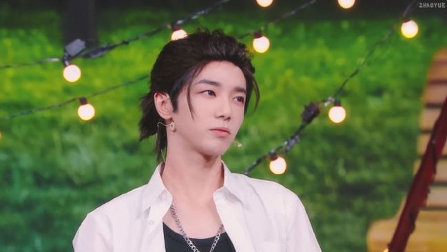 港媒曝华晨宇曾给2亿分手费 拒绝娶张碧晨入门