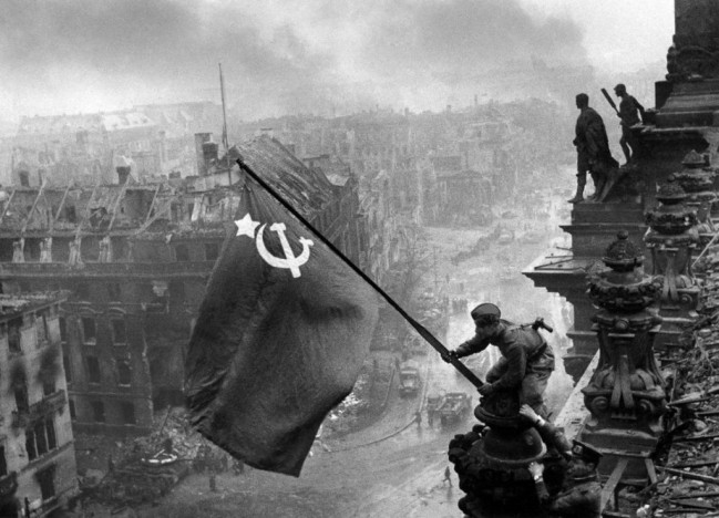 苏联能打败强大的德国，为何与一个小国作战时吃够苦头？