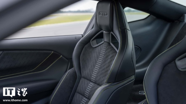 采用全碳纤维车身,福特 Mustang GTD 推出 Liquid Carbon 版本