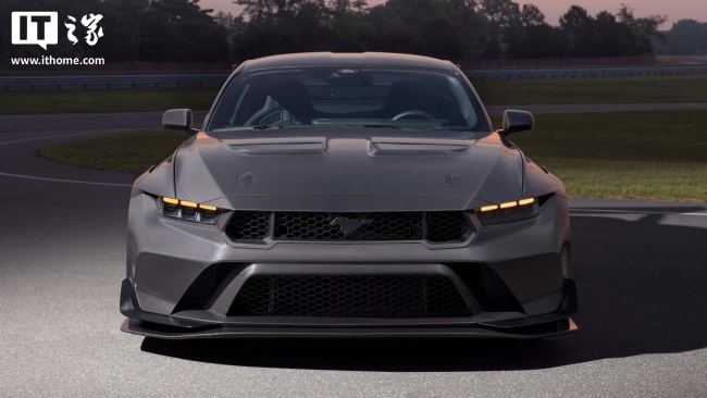 采用全碳纤维车身,福特 Mustang GTD 推出 Liquid Carbon 版本