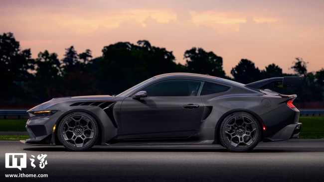采用全碳纤维车身,福特 Mustang GTD 推出 Liquid Carbon 版本
