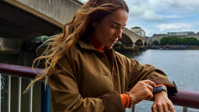 走进苹果秘密实验室：Apple Watch 如何测试 5G 与卫星通信