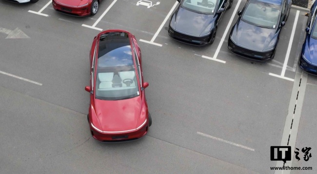 日本允许特斯拉通过软件更新升级自动驾驶功能,为 FSD 落地铺路