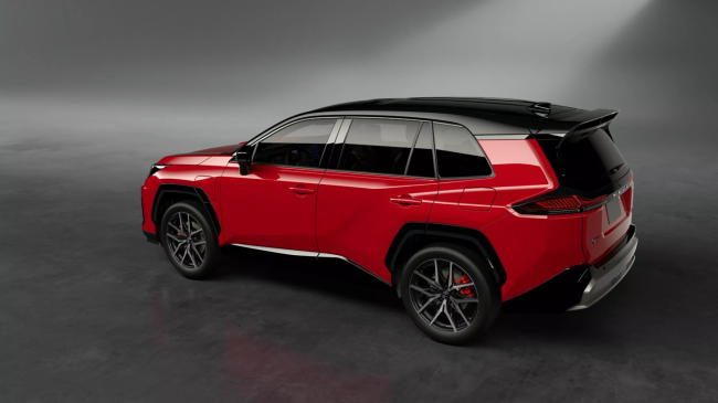 丰田车机大换代：2026 款 RAV4 首发，屏幕增至 12.9 英寸，支持 5G、端侧 AI 语音助手