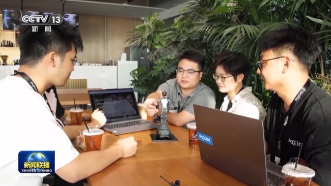 100% 国产化!国产机器人灵巧手突破“卡脖子”壁垒,关键零件成本骤降 99%