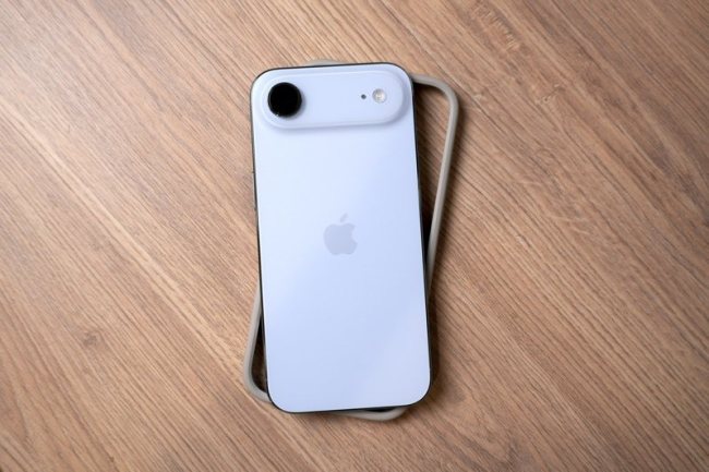 iFixit 剖析苹果 iPhone Air 的 USB-C 接口，首用 3D 打印金属部件