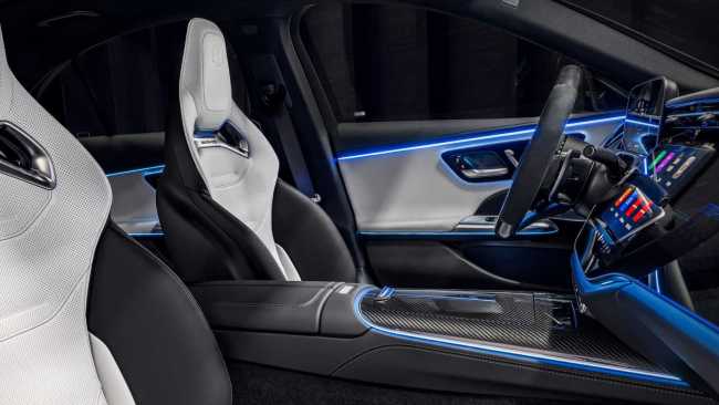 梅赛德斯-AMG E53 旅行车发布：最高输出 604 马力，9.45 万美元起售