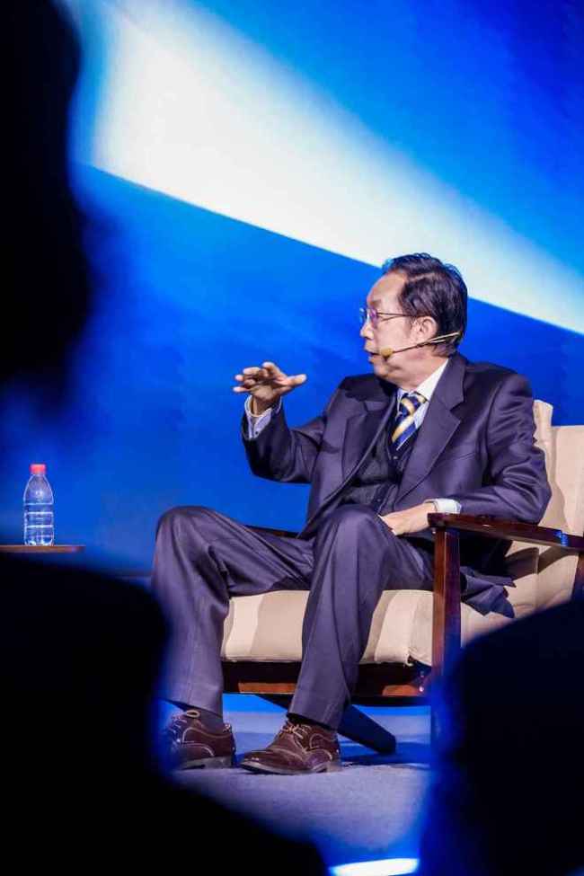 中美AI发展路径，有这些明显的分歧