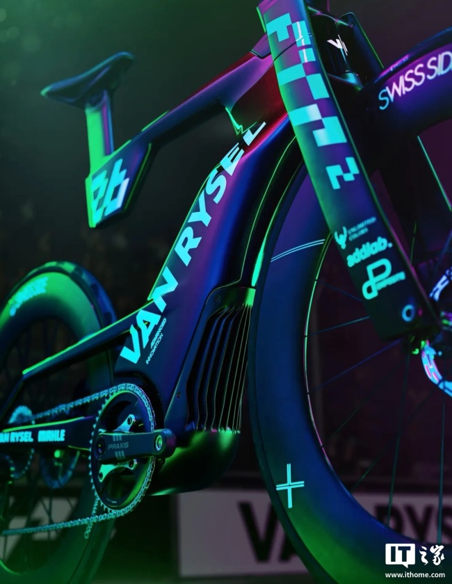 迪卡侬旗下 Van Rysel 推出 FTP² 概念电助力自行车：取消传统踏板、整车总重 15 千克