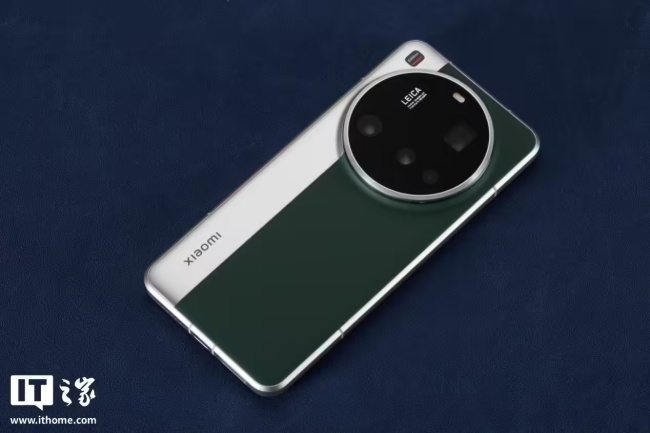 曝某厂新机将搭载“全主摄 CMOS、2 亿大底可变长焦”、有望 12 月底发布,预计为小米 16 Ultra